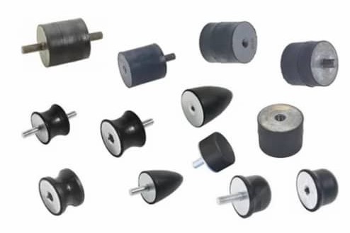 ENGINE MOUNTING